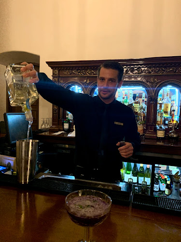 Morgan’s Bar & Lounge
