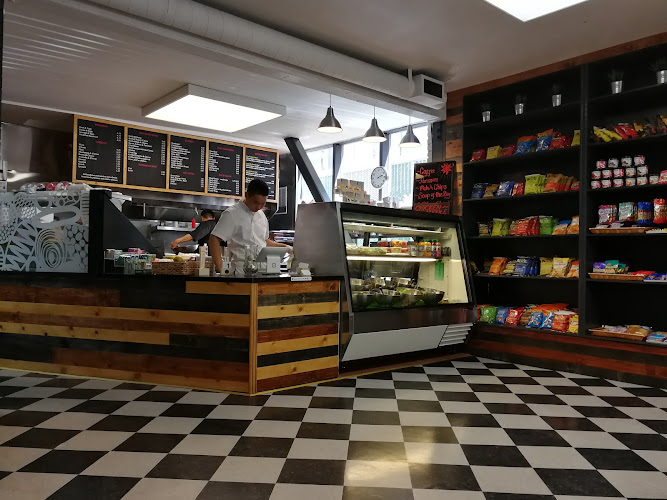 Dolma Deejis Deli