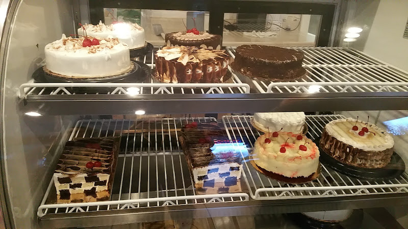 Xinia’s Bakery