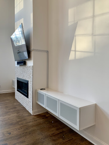 Tv Mounting & Furniture Assembly /Local Moving