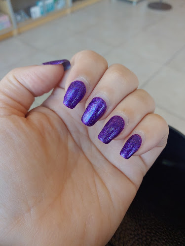 Sara’s Nail Salon
