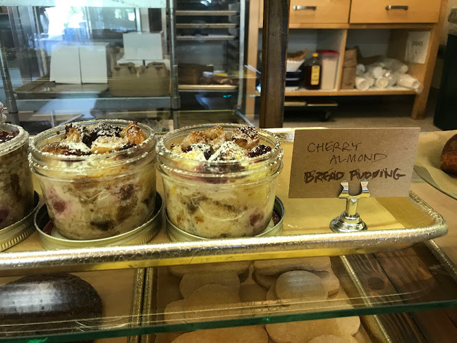 Nabolom Bakery – Pizzeria.